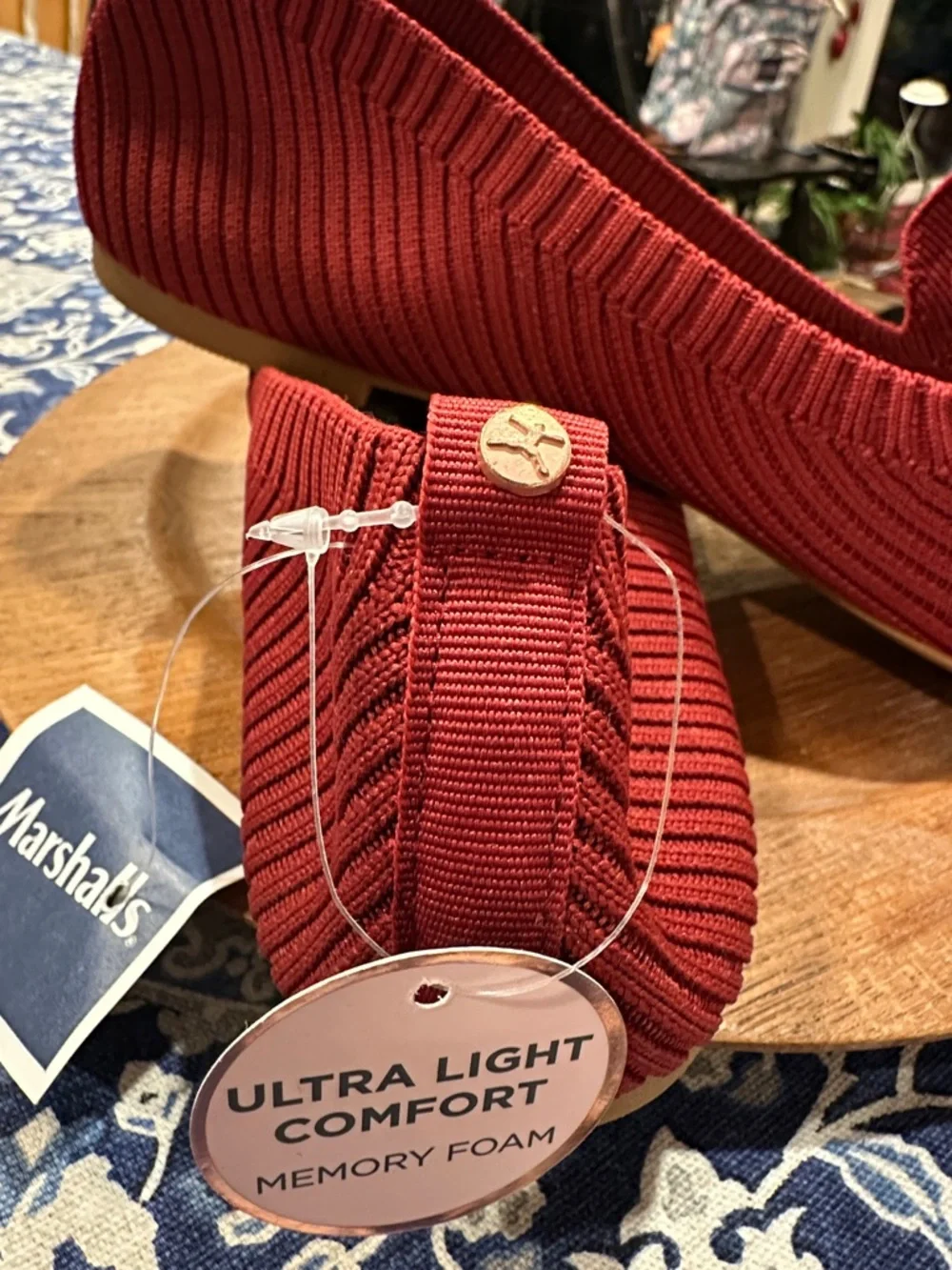 Danskin Red Ribbed Knit Ballet Flats - Picture 6 of 6